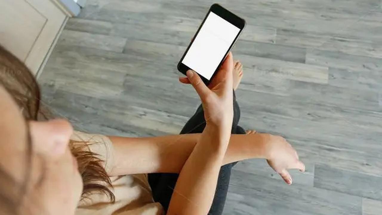 Cara Efektif Berkomunikasi Lewat Pesan Teks untuk Menarik Perhatian Pria