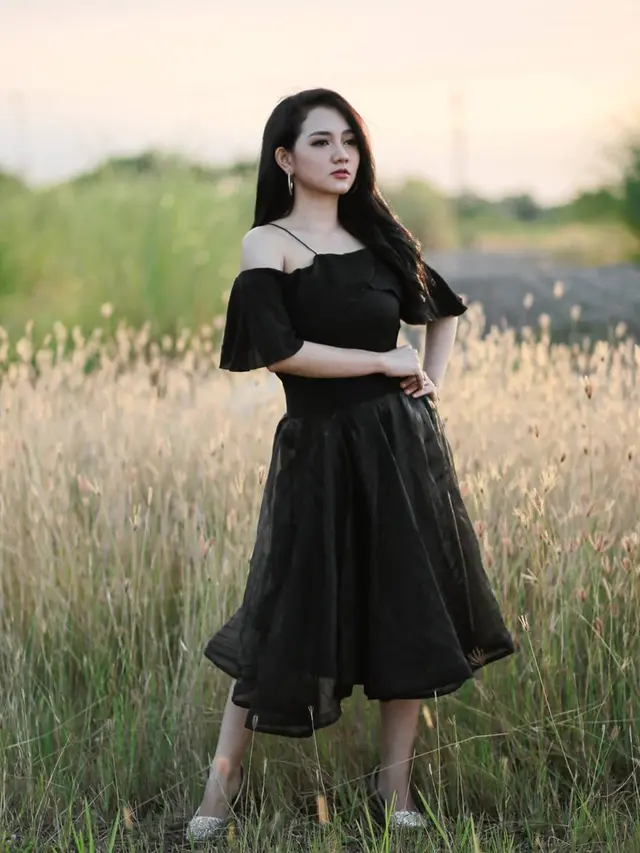6 Pesona Lala Widy, Pedangdut Asal Sidoarjo yang Curi Perhatian