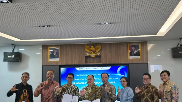 Lippo Group dan PT Pertamina Retail menandatangani kesepakatan strategis kerja sama pengembangan bisnis, Rabu, 8 Januari 2025, di Jakarta. (Dok Lippo)
