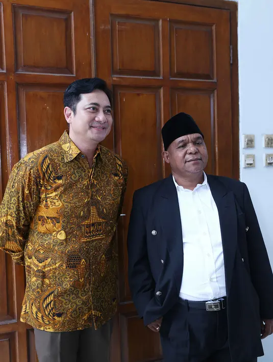 Venna Melinda berhalangan hadir karena dalam tugas 'bela negara' sebagai anggota Dewan Perwakilan Rakyat (DPR). Sidang dilanjutkan 13 April mendatang. (Nurwahyunan/Bintang.com)