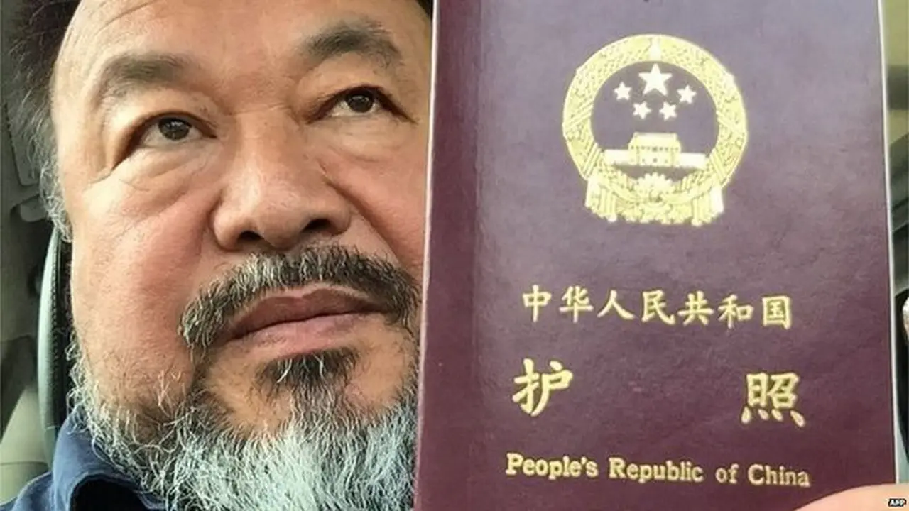 Paspor Disita 4 Tahun Seniman Pembangkang China Dikembalikan