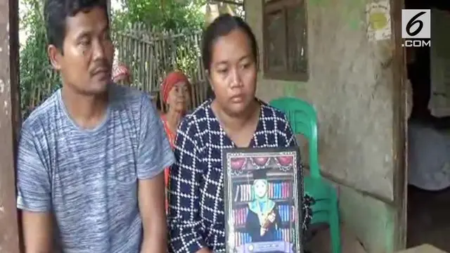 Tearsya Riftiani (10) siswi sekolah dasar di Karawang, meninggal dunia usai mendapat suntikan vaksin difteri disekolahnya.

Usai mendapat imunisasi korban mengalami panas tinggi hingga kemudian meninggal dunia di RS. (sab)

