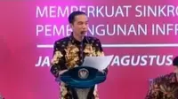 Presiden Jokowi minta kepala daerah aktif mengalokasikan anggaran daerah.