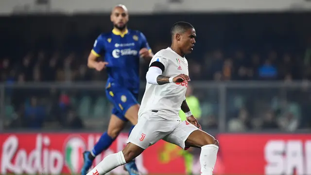 Douglas Costa