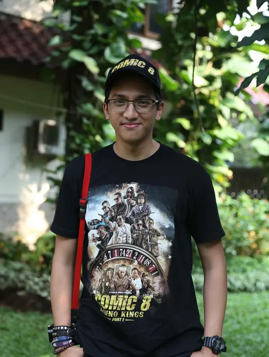 Selain kepiawaiannya dalam stand up comedy, Ge Pamungkas mendalami dunia presenter dan dunia akting. (Nurwahyunan/Bintang.com)