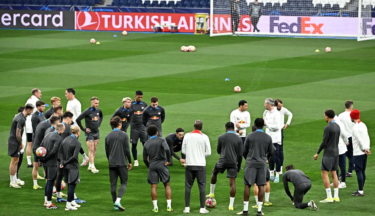 Performa apik Leipzig di leg pertama menjadi catatan penting bagi Real Madrid. (JAVIER SORIANO/AFP)