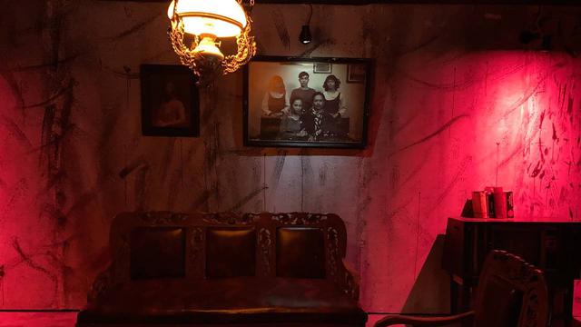 6 Potret Seram Rumah Sandekala, Uji Nyali Bak Jurnal Risa