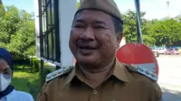 Bupati Garut Rudy Gunawan menanggapi santai soal hubungan buruk dirinya dengan para lulusan IPDN atau STPDN yang doyan pindah jabatan di lingkungan Pemda Garut. (Liputan6.com/Jayadi Supriadin)
