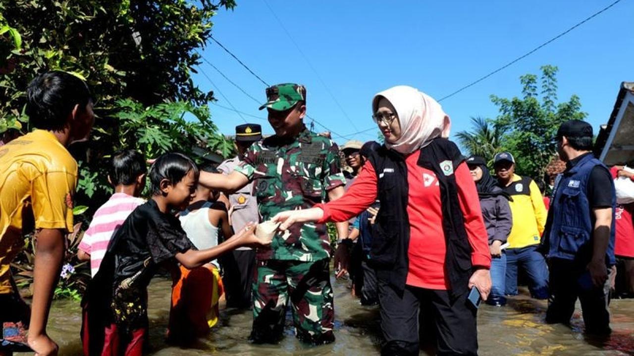2.120 Korban Terdampak, Bupati Lumajang Pastikan Bantuan Logistik Banjir Lumajang Merata