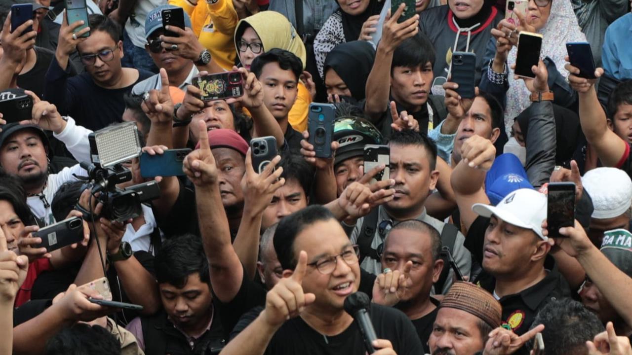 VIDEO: Jawaban Cerdas Capres Anies Dicecar Tajam Mahasiswa: Kalau Nyindir Jangan Pakai Angin, Mas