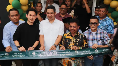 Konten Kreator Richard Theodore Hadirkan Rumah Makan Gratis Usai Viral  Borong BBM - ShowBiz Liputan6.com
