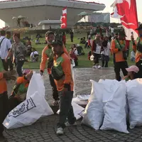 Sampah Acara HUT RI di Monas hingga Sudirman-Thamrin 79 Ton, Operasi Pembersihan Libatkan Ribuan Petugas