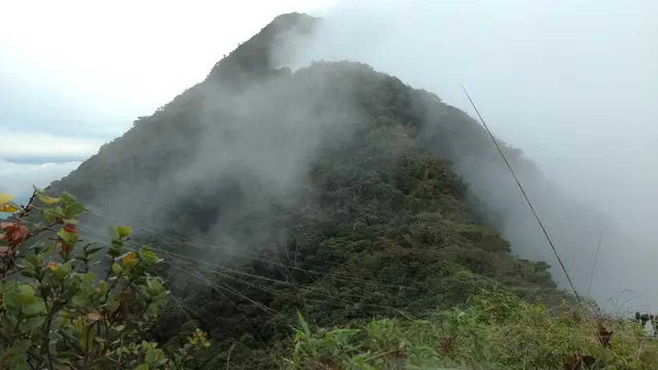 6 Fakta Menarik Gunung Korbu, Gunung Tertinggi ke-2 di Malaysia