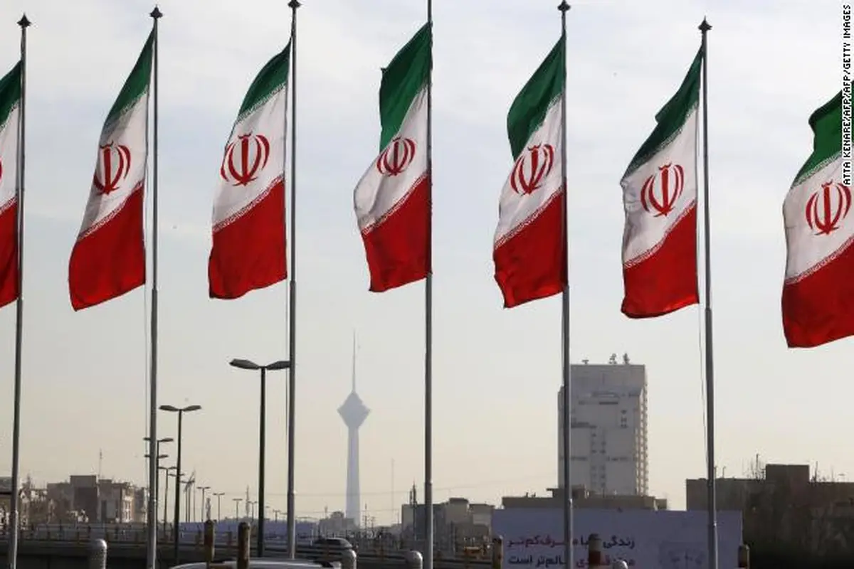 Bendera Iran (Atta Kenare / AFP PHOTO)