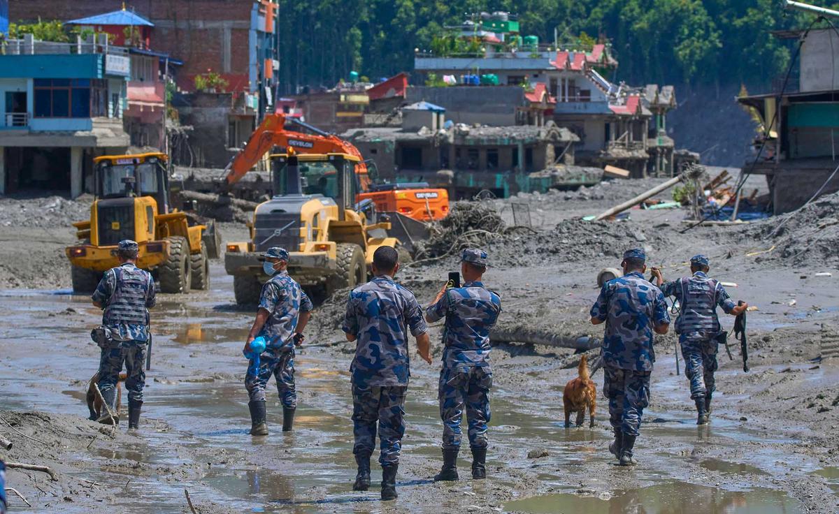 Banjir Bandang Nepal Tewaskan 356 Orang