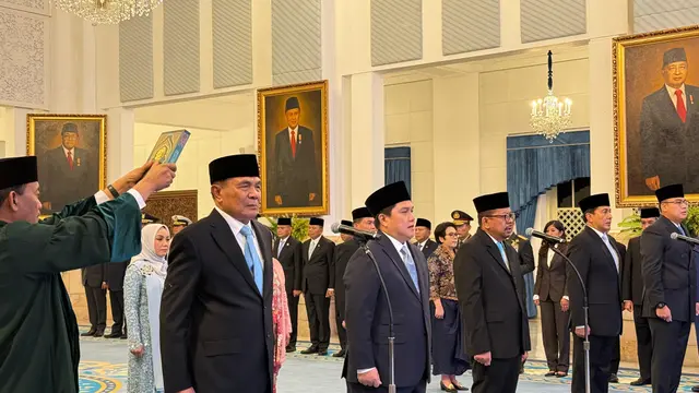 Presiden Prabowo Subianto melantik sejumlah menteri dan wakil menteri seperti Menpora dan Wamenaker di Istana Kepresidenan Jakarta, Rabu (17/9/2025).