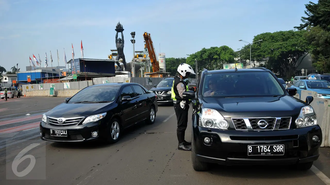 20160831-Hari Kedua Pemberlakuan Sistem Ganjil Genap-Jakarta