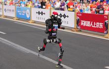 FOTO: Robot Humanoid Berlomba di Half Marathon Beijing