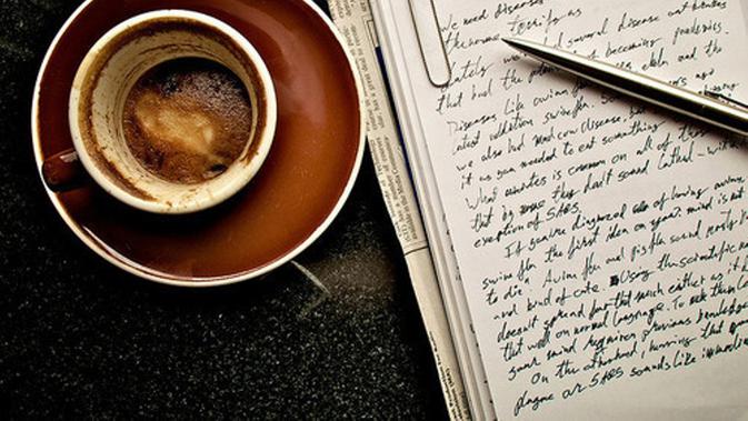 5 Alasan yang Bikin Kamu Tetap Menulis di Note, Bukan 