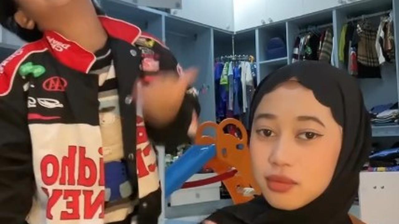 Joget Bareng Pengasuhnya, Gaya Gala Sky bak Anak Bujang - Disebut Jefri Nichol Versi Sachet