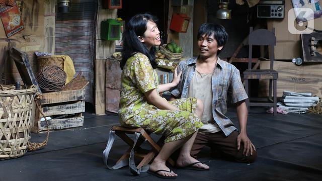 Teater Koma Pentaskan Lakon J.J Sampah-Sampah Kota