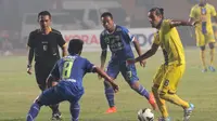 Persib Bandung vs Arema Cronus (Ajeng Resti)