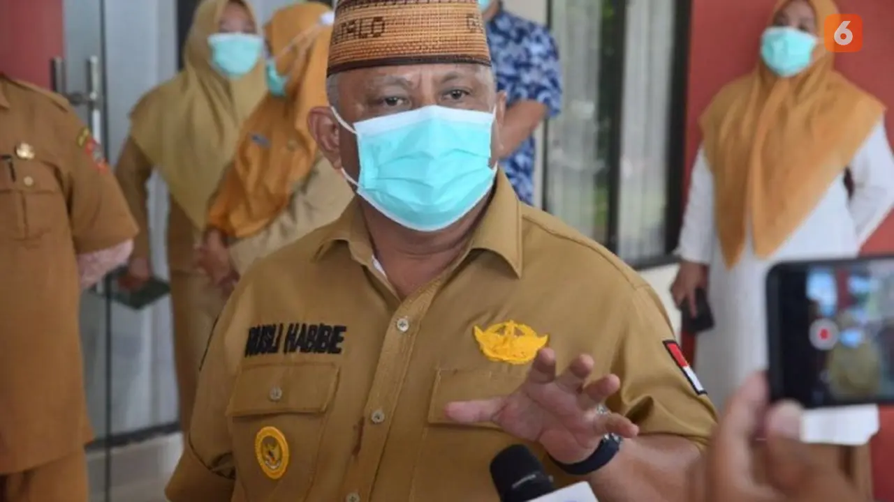 Gubernur Gorontalo Rusli Habibie (Arfandi Ibrahim/Liputan6.com)