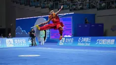 Kontingen Indonesia merebut medali emas ketiga pada ajang multi-event Asian Games Hangzhou 2022, Selasa (26/9/2203). Setelah sebelumnya Muhammad Sejahtera Dwi Putra memperoleh emas keduanya dari cabang menembak, kali ini giliran cabang wushu yang mempersembahkan emas pertama sekaligus yang ketiga bagi Kontingen Indonesia. Adalah Harris Horatius menjadi yang terbaik di nomor men’s nanquan dan nangun all-around yang digelar di XSG Sports Centre. Hasil ini sekaligus menjadi peningkatan prestasi bagi Harris Horatius yang menempati peringkat ke-9 di nomor yang sama pada Asian Games 2018 lalu. (NOC Indonesia/Tetuko Mediantoro)