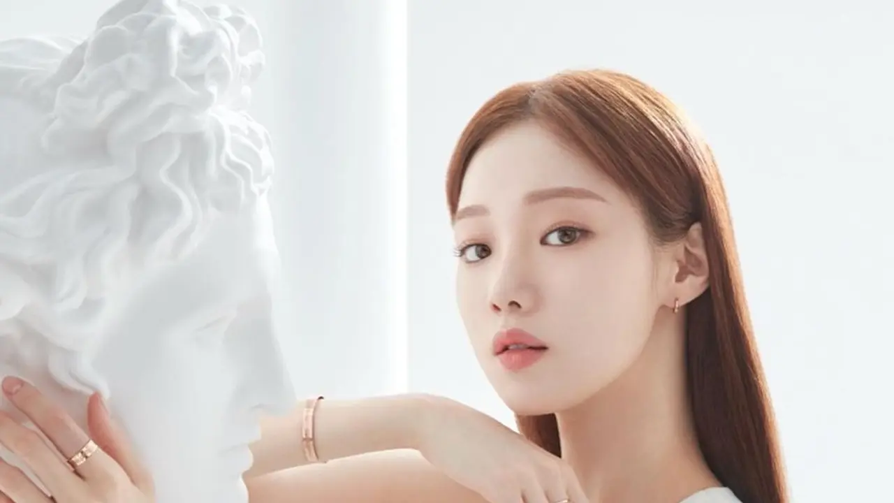 Deretan Potret Memesona Lee Sung-kyung