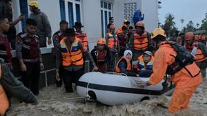 Banjir Padang Belum Surut, Akses Putus dan 672 Jiwa Mengungsi