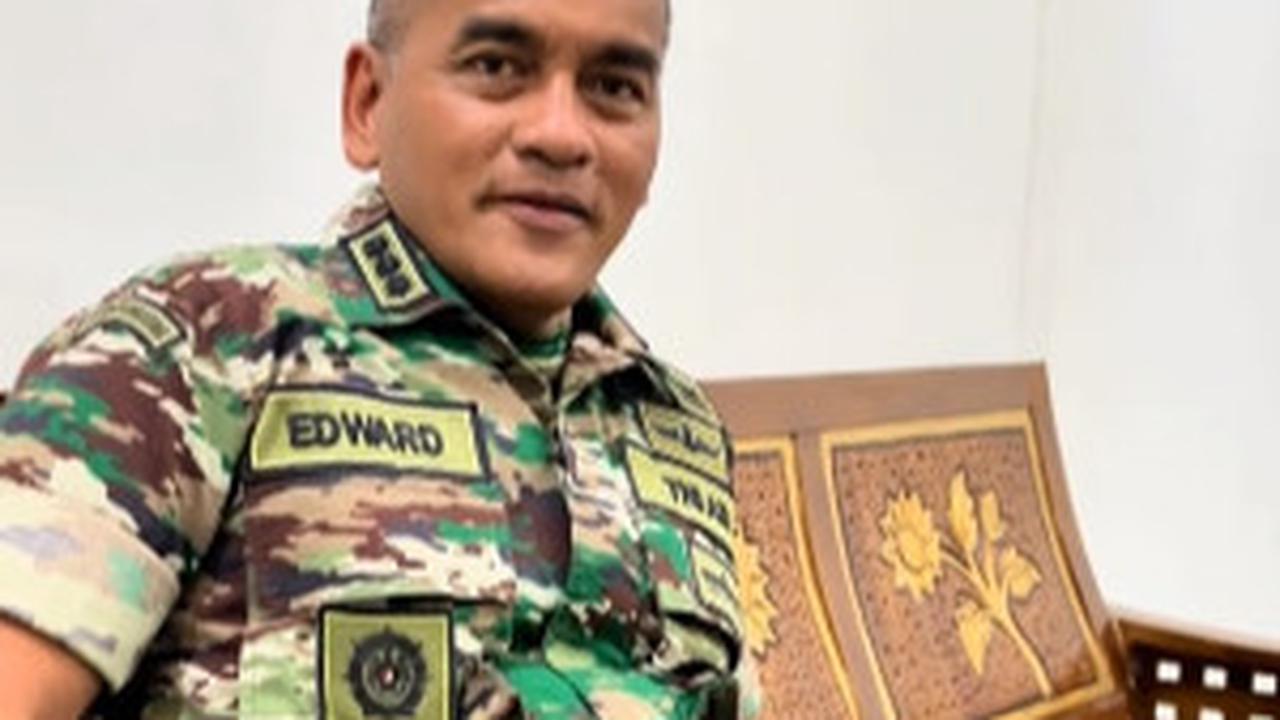 Eksis di Media Sosial, Ini Kameramen Kolonel Edward Sitorus