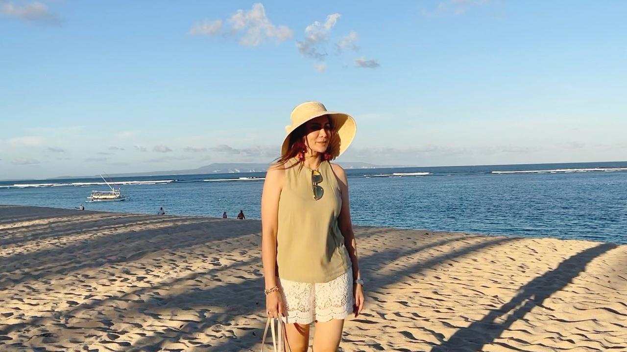 Potret Momo Geisha Liburan di Bali