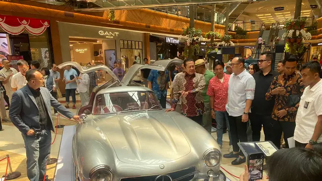 Pameran Legendary Automobile Showcase: An Exhibition of Elegance