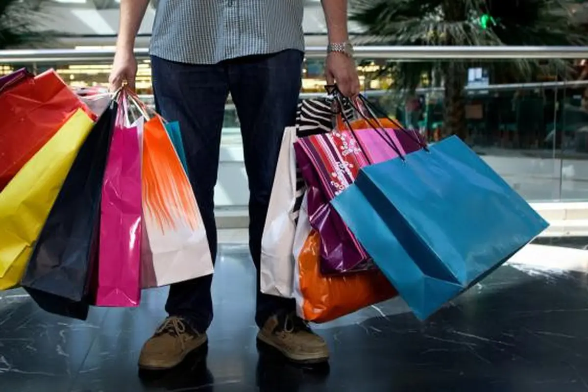 7 Tips Belanja Pakaian yang Hemat dan Cerdas untuk Pria Modern
