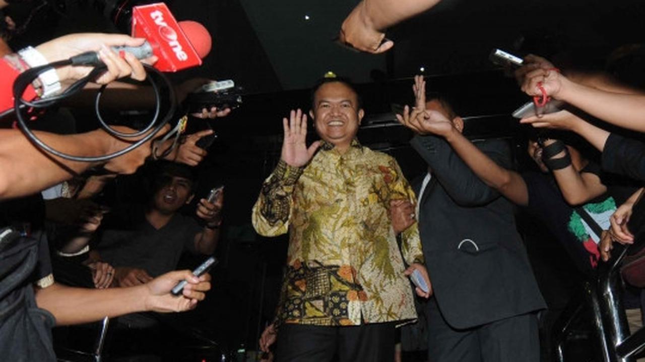 Begini ekspresi tersangka Rio Capella usai diperiksa 12 jam di KPK