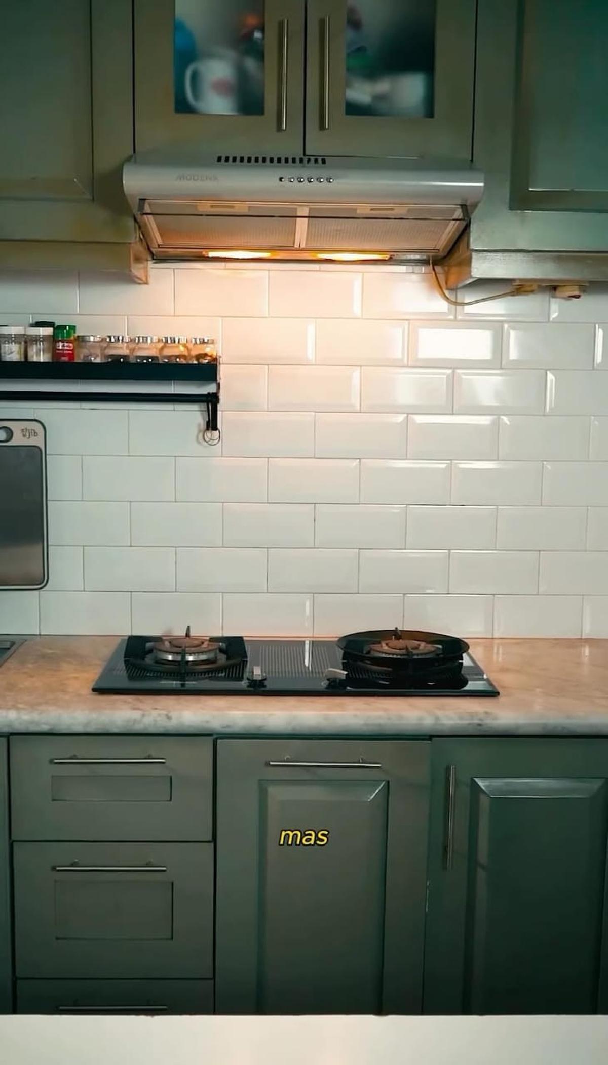 Potret Dapur Minimalis di Rumah Fati Indraloka, Istri Almarhum Babe Cabita yang Kini Gemar Bagikan Resep Makanan