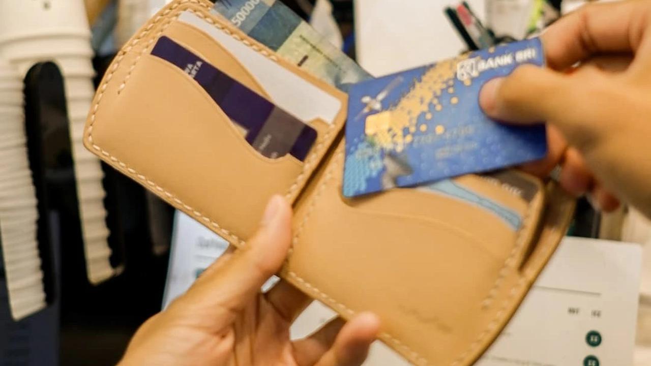 Produk Dompet Kulit dari CFTM