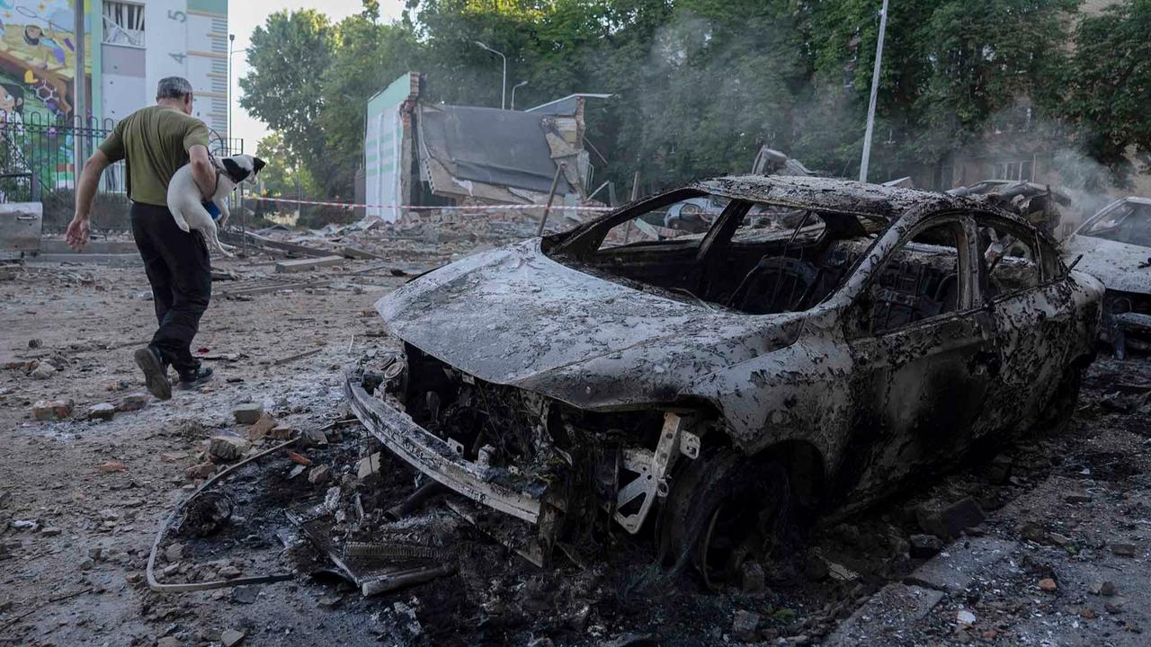 FOTO: Ledakan Mengguncang Kyiv, Rusia Luncurkan Serangan Udara Skala Besar