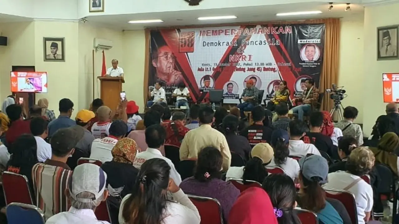 Diskusi yang .diadakan oleh  Persatuan Nasional Aktivis 98 (PENA 98)