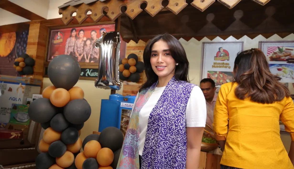 Ussy Sulistiawaty (Daniel Kampua/© Fimela.com)