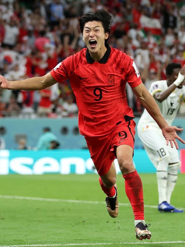 6 Potret Tampan Cho Gue-sung, Striker Timnas Korea Selatan yang Jadi Idola Baru Piala Dunia 2022