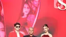 Artis pemeran film series Santri Pilihan Bunda berpose usai konferensi pers Vidio Original Series 2024 bertemakan Rumah Cerita bertabur bintang di Jakarta, Kamis (29/2/2024). (Liputan6.com/Angga Yuniar)