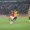 Marselino Ferdinan beraksi bersama Oxford United melawan Liga Indonesia All Stars pada fase Grup A Piala Presiden 2025 di SUGBK, Jakarta, Minggu (6/7/2025). (Bola.com/M. Iqbal Ichsan)