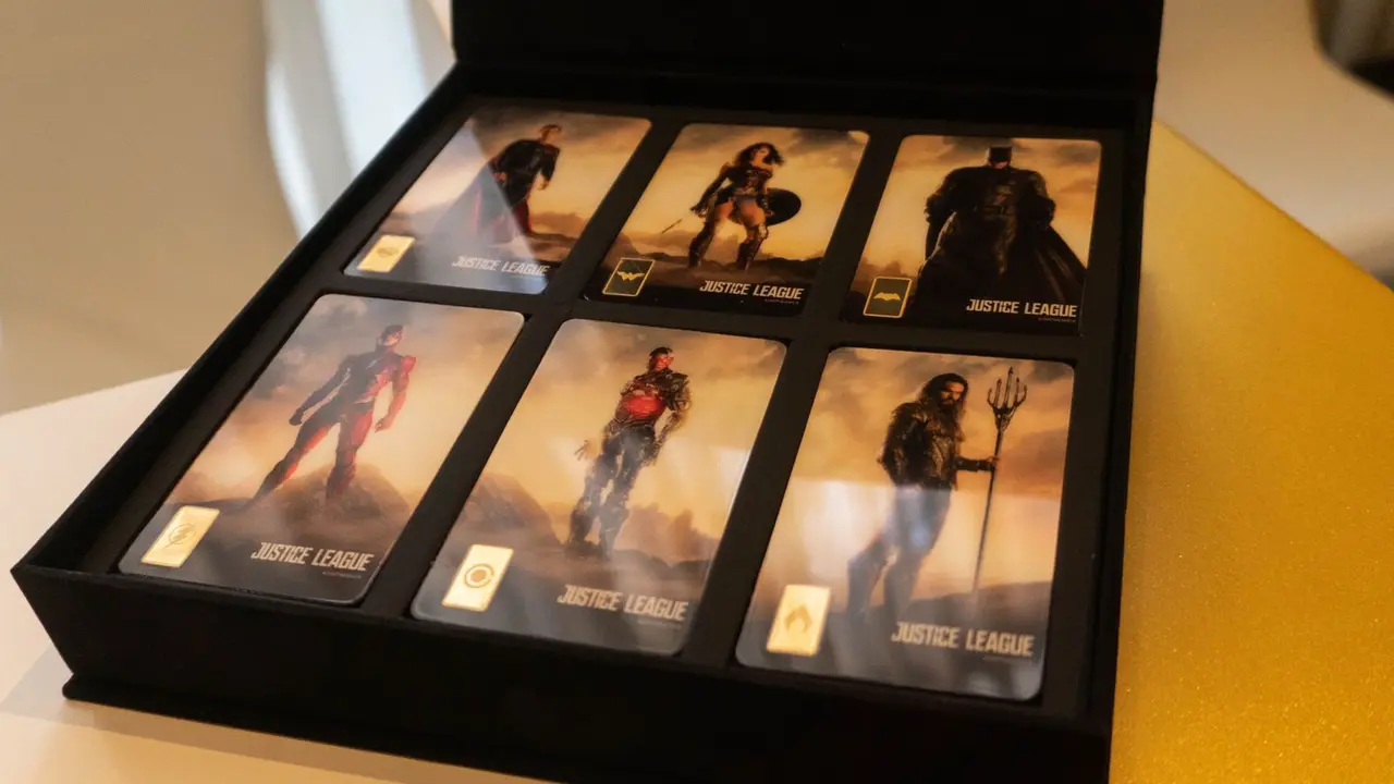 Mulai Investasi Sambil Koleksi dengan Emas Edisi Justice League