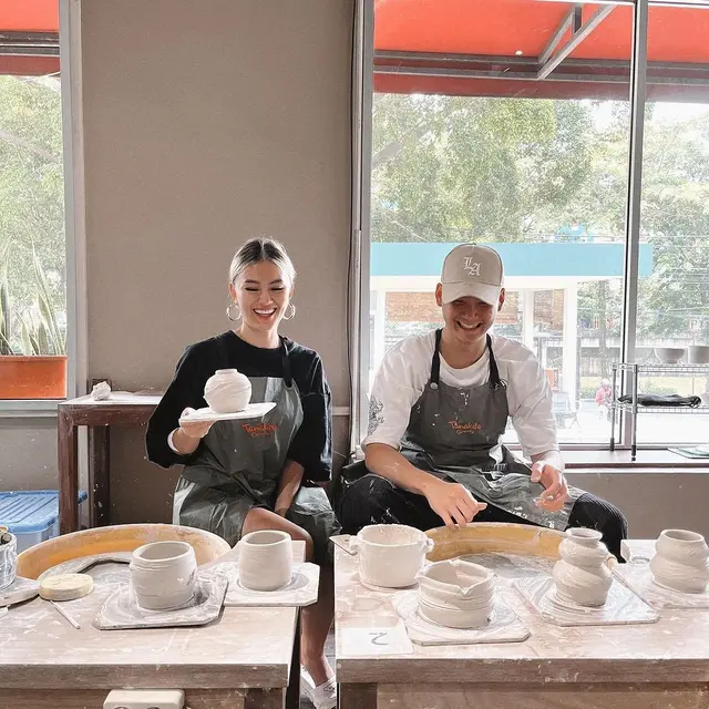 Agnez Mo bersama kekasih (Instagram/agnezmo)