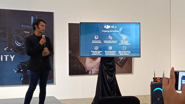 Peluncuran Gimbal DJI RS 4 dan RS 4 Pro