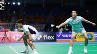 Ganda putra Indonesia Fajar Alfian/Muhammad Shohibul Fikri&nbsp;lolos ke babak 16 besar Korea Open 2025.&nbsp;Fajar/Fikri menyingkirkan&nbsp;Nur Mohd A. Ayub Azriyn/Tan Wee Kiong asal Malaysia 21-18 dan 21-12 di Suwon Gymnasium, Selasa (23/9).&nbsp;(foto: PBSI)