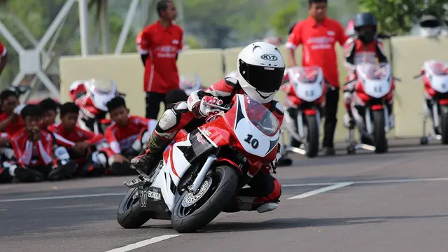 Astra Honda Racing School (AHRS)