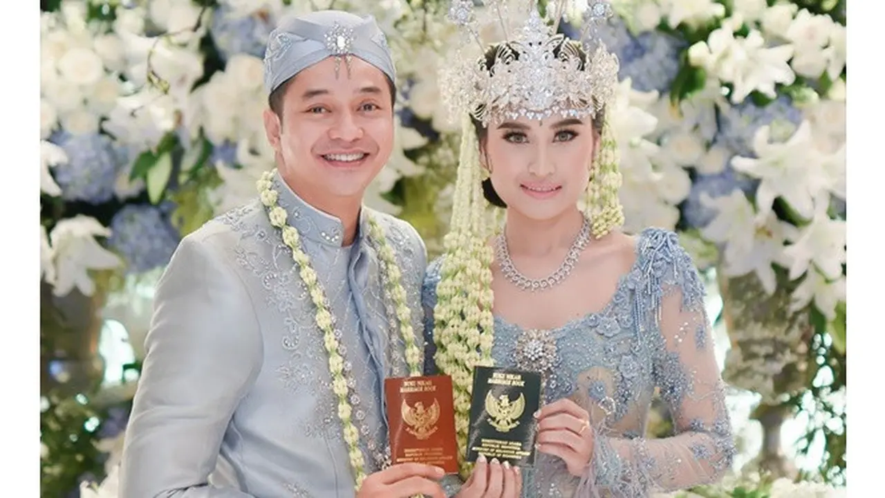 5 Momen Adly Fairuz dan Angbeen Rishi Setelah Menikah, Semakin Lengket