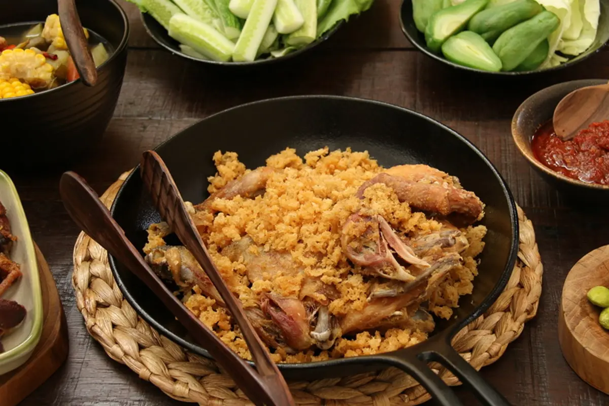 ayam goreng kremes